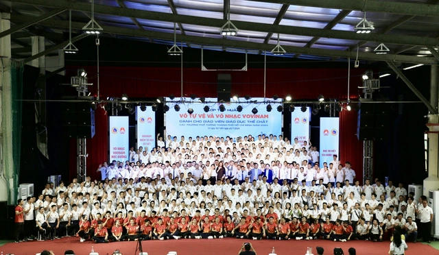 TP. HCM tổ chức lớp võ tự vệ và võ nhạc Vovinam cho 600 giáo viên vovinam tphcm 001