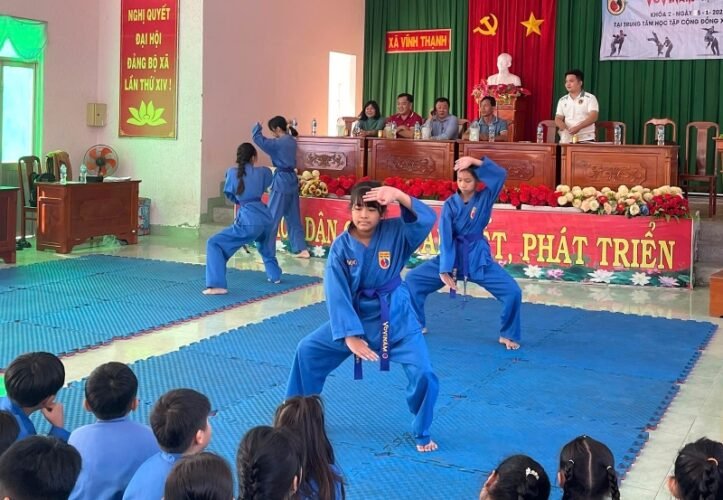 75 võ sinh Vovinam được thăng cấp đai sơ đẳng vovinam2