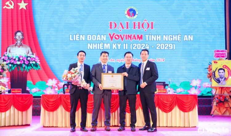 bna duc anh 9384