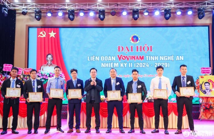 bna duc anh 9392