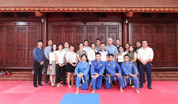 Đại học Hawaii (Hoa Kỳ) thăm và làm việc tại Công ty Cổ phần Vovinam Kỹ thuật số IMG 0926