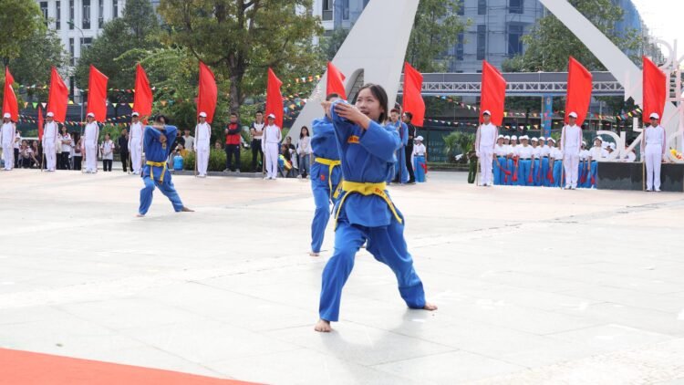 MVI 5945.00 02 18 14.Still004