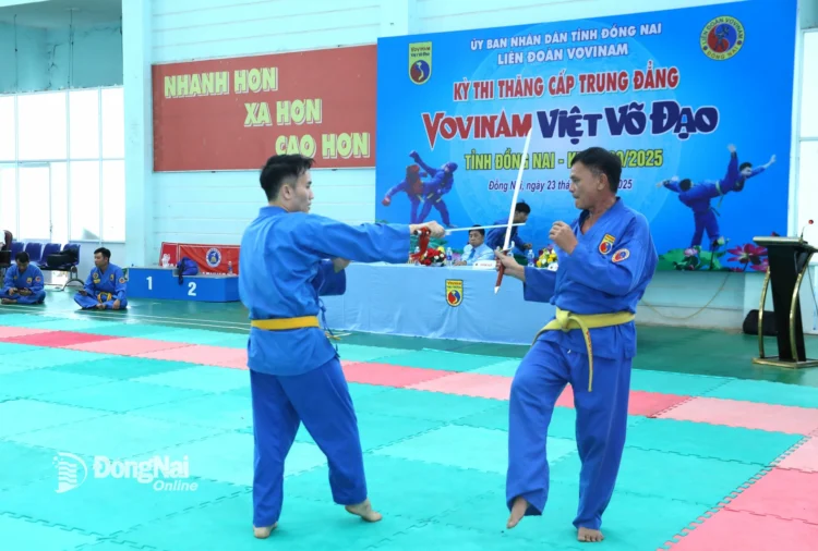 131 võ sinh thi thăng cấp Trung đẳng Vovinam Việt võ đạo tỉnh Đồng Nai img 0618 20251123113836