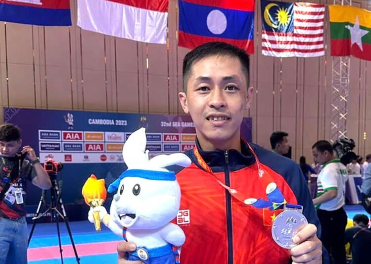 Võ sĩ Nguyễn Mạnh Phi: Vượt qua nghị lực, giành huy chương vàng thế giới images2526516 345068759 95586790 20251209150532