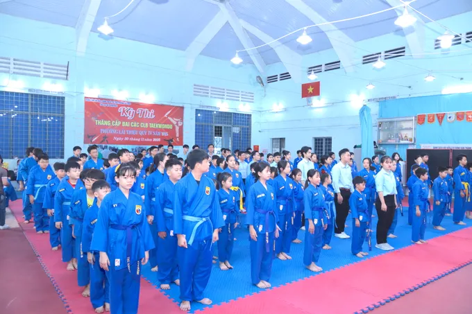 thi dau 2 946 1306.jpg