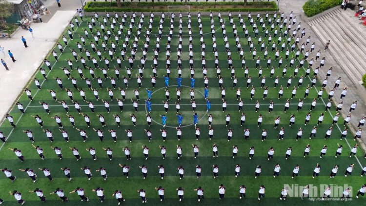 hon 700 nghin hoc sinh toan tinh dong dien vovinam khoi day 097a