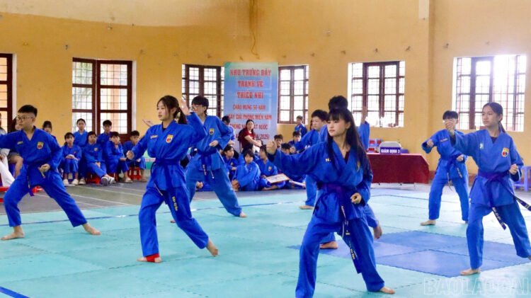 z7643699988778 890e2163cb28d13db884b2bbea980965